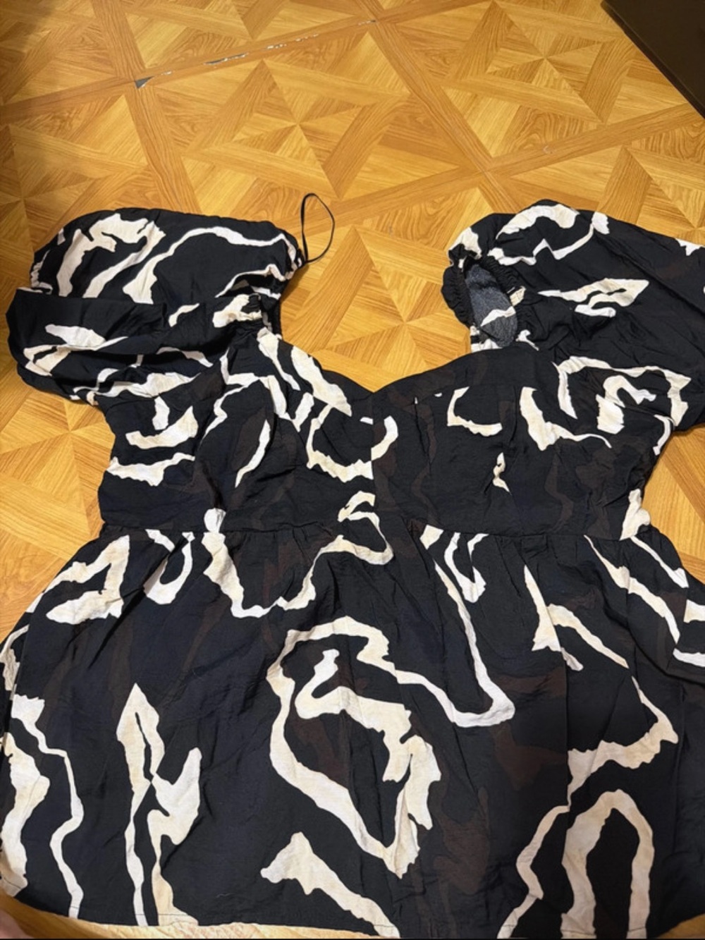 Nine West Black One-Shoulder Dress with White Abstract Print